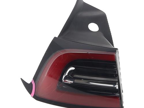 Left taillight TESLA MODEL Y (5YJY) EV Performance All-wheel Drive | BP37746140C34 - Image 3