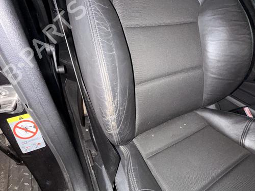 Right front seat AUDI A4 B7 Avant (8ED) 2.0 TDI quattro | BP39980318C16 - Image 2