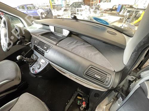 Used Dashboard PEUGEOT 807 (EB_) 2.0 HDi (120 hp) 22371114