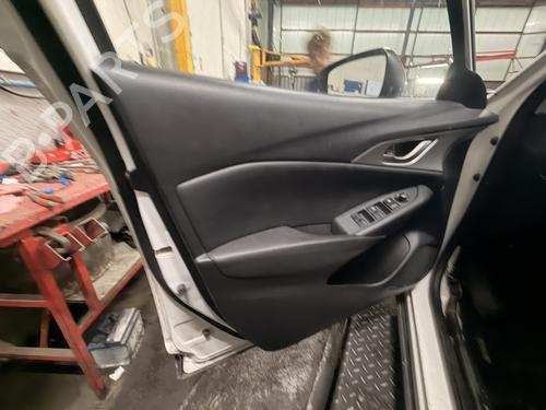 Venstre frontpanel Venstre frontpanel 38634590 38634590