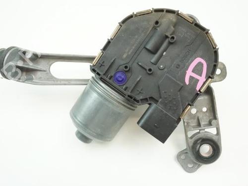 Used Front wiper motor FORD FOCUS III Turnier 2.0 TDCi (150 hp) 18189844