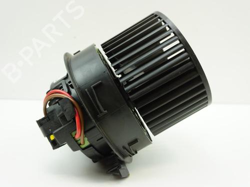 Used Heater blower motor DACIA DUSTER (HM_) 1.3 TCe 130 4x4 (HMMF) (131 hp) 18189089