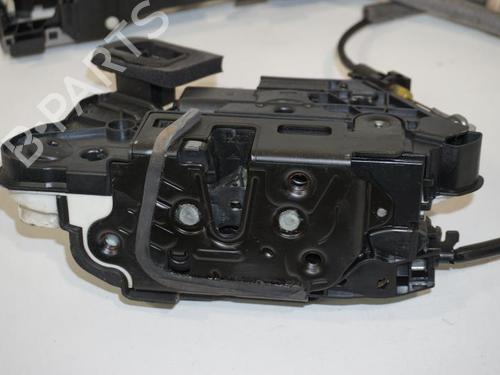 Venstre foran lås VW GOLF VII (5G1, BQ1, BE1, BE2) 1.2 TSI (86 hp) 18185675