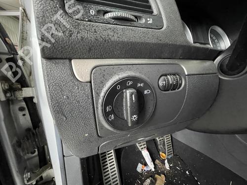 Forlygtekontakt VW GOLF V (1K1) 1.6 (102 hp) 22917917