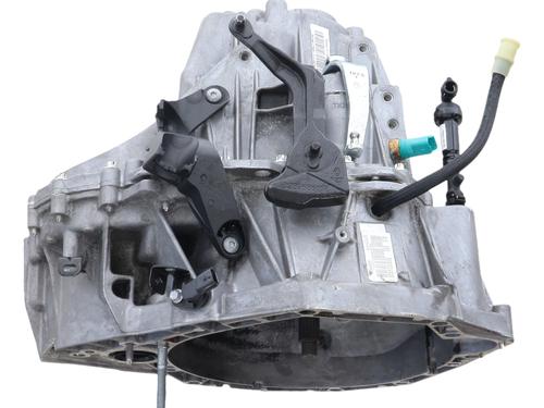 gearbox-renault-megane-iv-hatchback-b9amn_-2015-32143886 main image