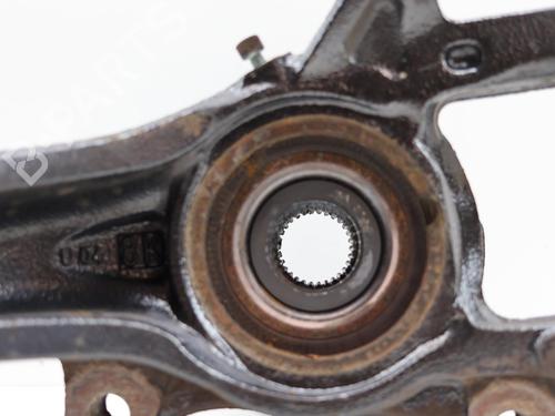 Fusée avant droite VW TOUAREG (7LA, 7L6, 7L7) 3.0 V6 TDI | BP18173041M26 