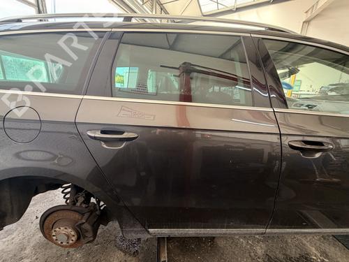Used Right rear door Right rear door 39527560 39527560