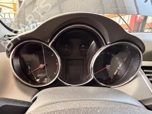 Used Instrument cluster Instrument cluster 38763688 38763688