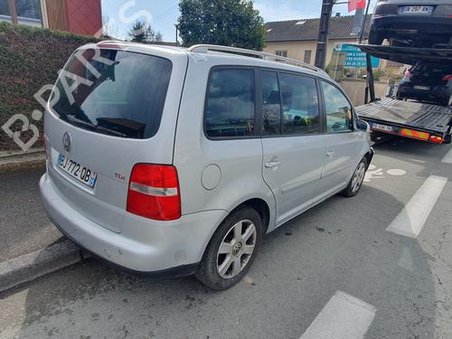 Left taillight VW TOURAN (1T1, 1T2) 2.0 TDI | BP31271937C34 