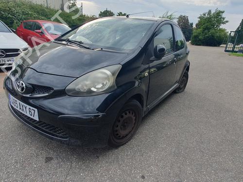 Brugte TOYOTA AYGO (_B1_) 1.0 (KGB10_, KGB10R) (68 hp) 4183576