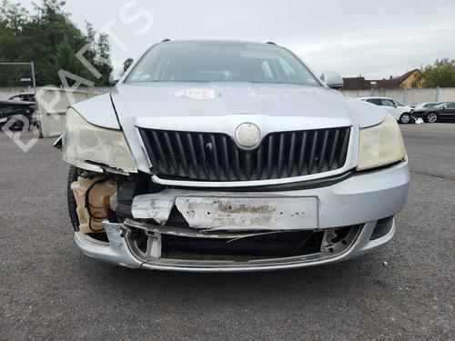 Left headlight SKODA OCTAVIA II Combi (1Z5) 1.9 TDI | BP32440575C28 - Image 12