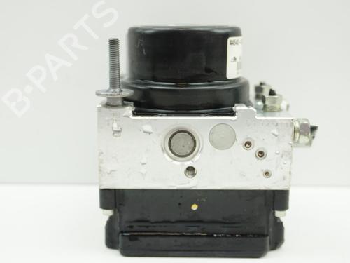 Used ABS pump ABS pump TOYOTA YARIS (_P13_) 1.4 D (NLP130_, NLP130) (90 hp) 18172732 18172732