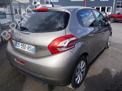 Radio PEUGEOT 208 I (CA_, CC_) 1.2 VTI 82 | BP21166241E6 