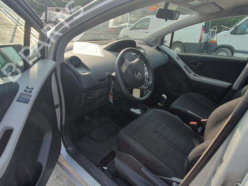 Brugte TOYOTA YARIS (_P9_) 1.3 VVT-i (SCP90_, SCP90R) 4838461