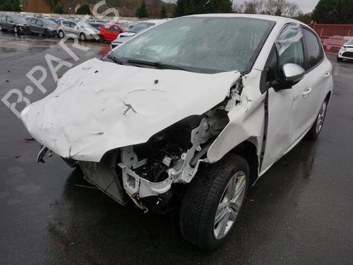 Radio PEUGEOT 208 I (CA_, CC_) 1.2 VTI 82 | BP18183751E6 