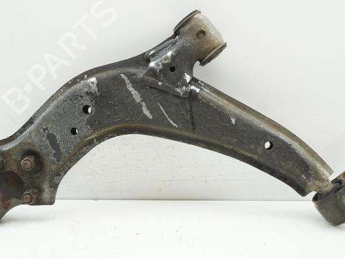 Used Right front suspension arm PEUGEOT 306 Hatchback (7A, 7C, N3, N5) 1.4 (75 hp) 19729104