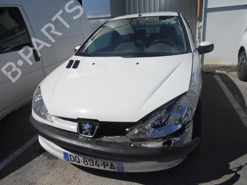 Fuse box PEUGEOT 206 Hatchback (2A/C) 1.4 HDi eco 70 | BP18179470E1 