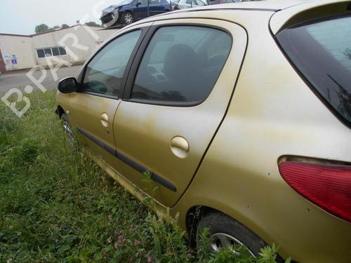 Venstre  Fortil Tågelygte PEUGEOT 206 Hatchback (2A/C) 1.4 HDi eco 70 | BP21057364C30 