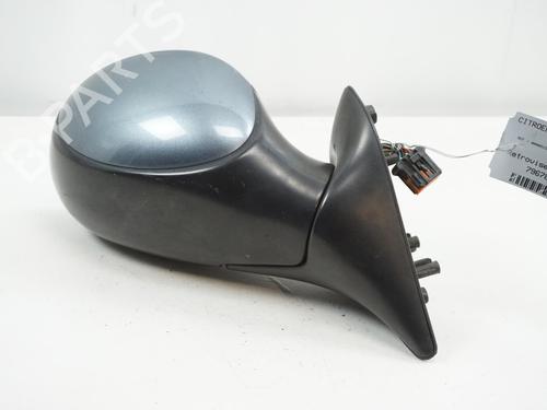 Used Right mirror Right mirror 18195326 18195326