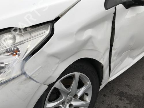 Left mirror PEUGEOT 208 I (CA_, CC_) 1.6 HDi | BP28428915C26 
