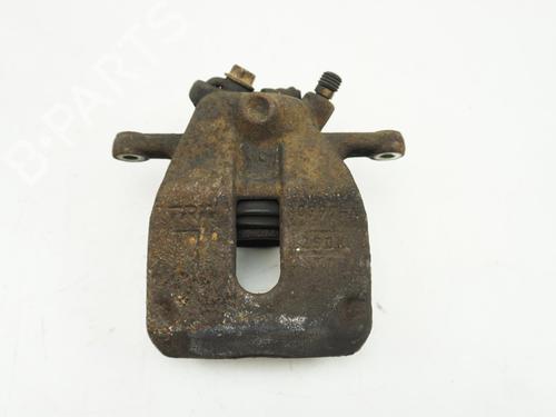 Używane Zacisk hamulca przedniego lewego SUZUKI SWIFT III (MZ, EZ) 1.3 DDiS (RS413D) (75 hp) 18195442