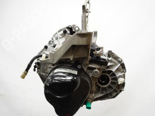 Used Gearbox Gearbox RENAULT TWINGO III (BCM_, BCA_) 1.0 SCe 70 (BCMB) (69 hp) 18192993 18192993