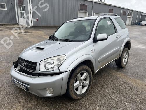 Brugte TOYOTA RAV 4 II (_A2_) 2.0 D 4WD (CLA20_, CLA21_, CLA20R, CLA21R) (116 hp) 4188481