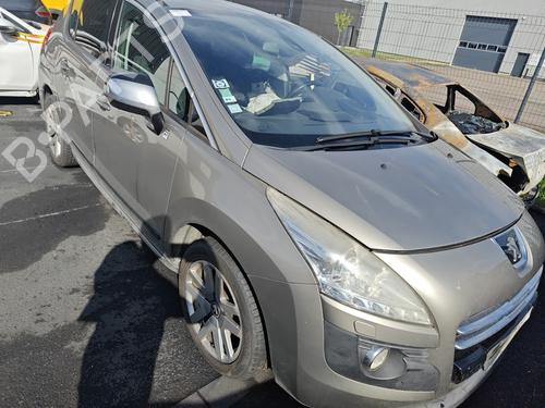 Right headlight PEUGEOT 3008 I MPV (0U_) 2.0 HDi Hybrid4 (0URHCA) | BP32027652C29 