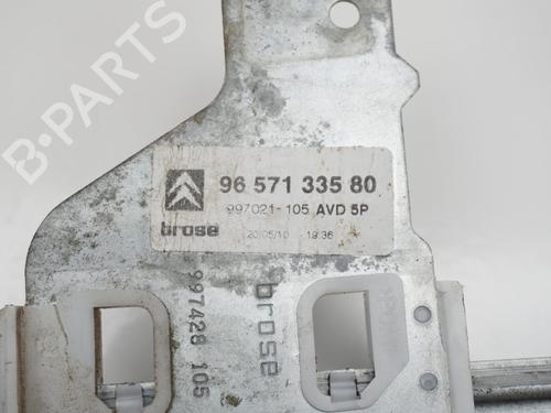 Rudehejsemekanisme Højre foran CITROËN C4 I (LC_) 1.6 HDi (90 hp) 18171591