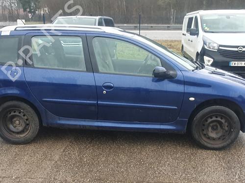 Right headlight PEUGEOT 206 SW (2E/K) 2.0 HDi | BP27380035C29 