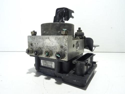 Used ABS pump RENAULT CLIO III (BR0/1, CR0/1) 1.5 dCi (BR17, CR17) (86 hp) 18185736