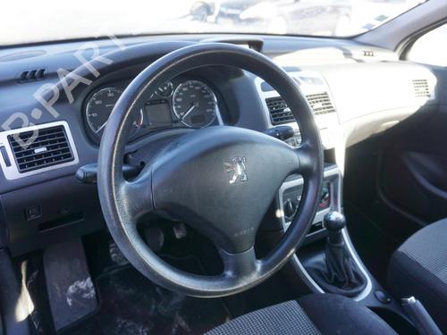 Błotnik przedni lewy PEUGEOT 307 (3A/C) 1.6 HDi 110 | BP18178001C41
