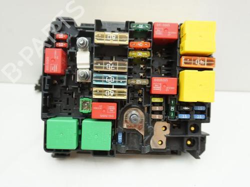 Used Fuse box Fuse box PEUGEOT 208 I (CA_, CC_) 1.0 VTi (68 hp) 18196896 18196896