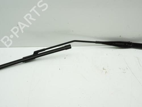 Used Front windshield wiper arm FORD FIESTA VI (CB1, CCN) 1.0 EcoBoost (100 hp) 18197386