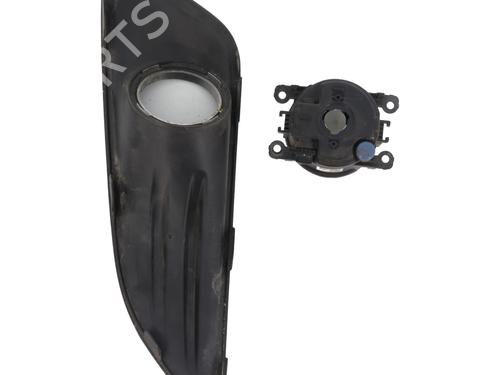 Used Right front fog light Right front fog light FORD FIESTA VI (CB1, CCN) 1.0 EcoBoost (100 hp) 33040545 33040545