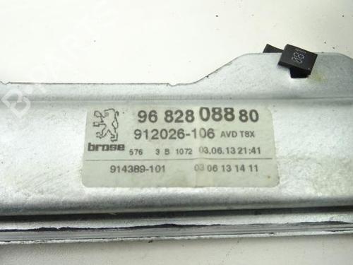 Front right window mechanism PEUGEOT 5008 (0U_, 0E_) 1.6 HDi | BP18181901C23 