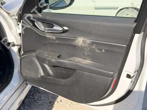 Used Front right panel Front right panel 39469913 39469913
