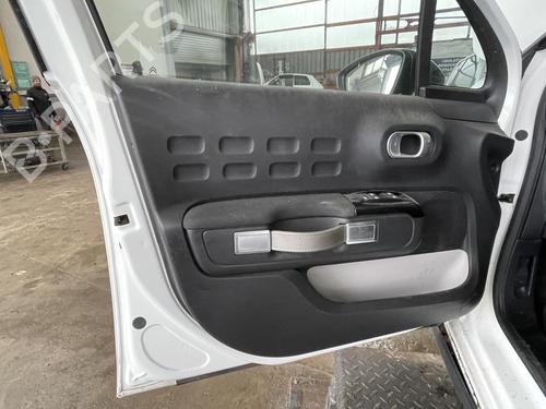 Venstre frontpanel CITROËN C3 / C3 ORIGIN III (SX) 1.2 VTi 82 (82 hp) 22299893