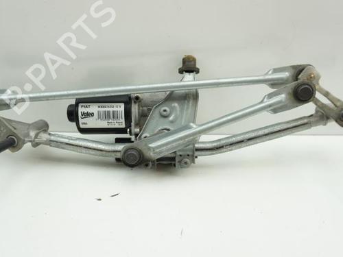 Used Front wiper motor FIAT TIPO Hatchback (356_, 357_) 1.4 LPG (356HXF1B) (120 hp) 18186095