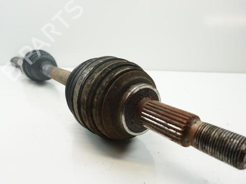 Used Right front driveshaft RENAULT CLIO III (BR0/1, CR0/1) 1.6 16V (BR05, BR0B, BR0Y, BR15, BR1J, BR1M, BR1Y, CR0B,... (112 hp) 18175489