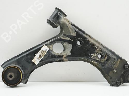 Højre fortil bærearm OPEL CORSA E (X15) 1.4 (08, 68) (90 hp) 18180052