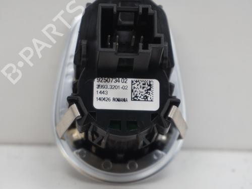 Used Switch Switch BMW 1 (F20) 116 d (116 hp) 18176064 18176064