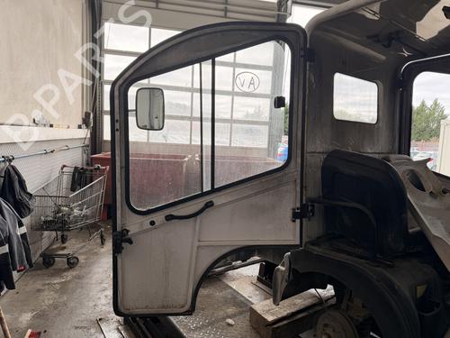 right-front-door-goupil-g3-platformchassis-2002-2003-2004-2005-2006-2007-2008-2009-2010-2011-2012-2013-2014-2015-2016-39980269 main image