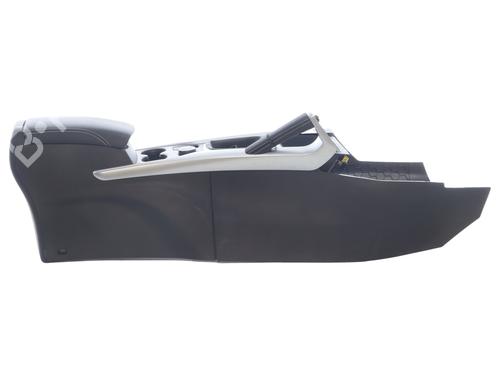 middle-console-renault-kadjar-ha_-hl_-2015-37603476 main image
