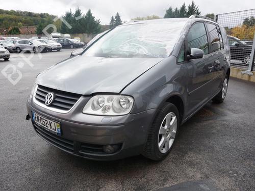 Right headlight VW TOURAN (1T1, 1T2) 2.0 TDI | BP18180235C29 