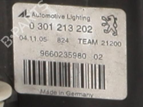 Right headlight PEUGEOT 407 (6D_) 2.0 16V (6DRFJC, 6DRFJE, 6DRFJF) | BP18698641C29 