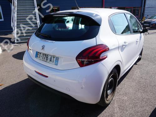 Right taillight PEUGEOT 208 I (CA_, CC_) 1.6 HDi / BlueHDi 75 | BP19728929C35 