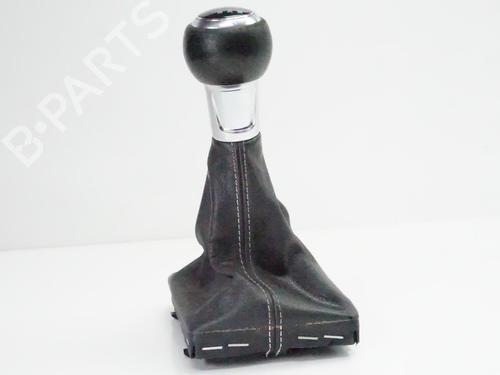 Used Gear lever AUDI A3 Sportback (8VA, 8VF) 2.0 TDI quattro (150 hp) 18196172