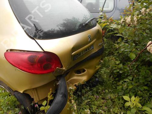 Venstre  Fortil Tågelygte PEUGEOT 206 Hatchback (2A/C) 1.4 HDi eco 70 | BP21057364C30 