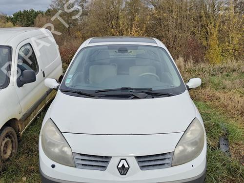 Venstre forlygte RENAULT SCÉNIC II (JM0/1_) 1.9 dCi (JM0G, JM12, JM1G, JM2C) | BP24828704C28 